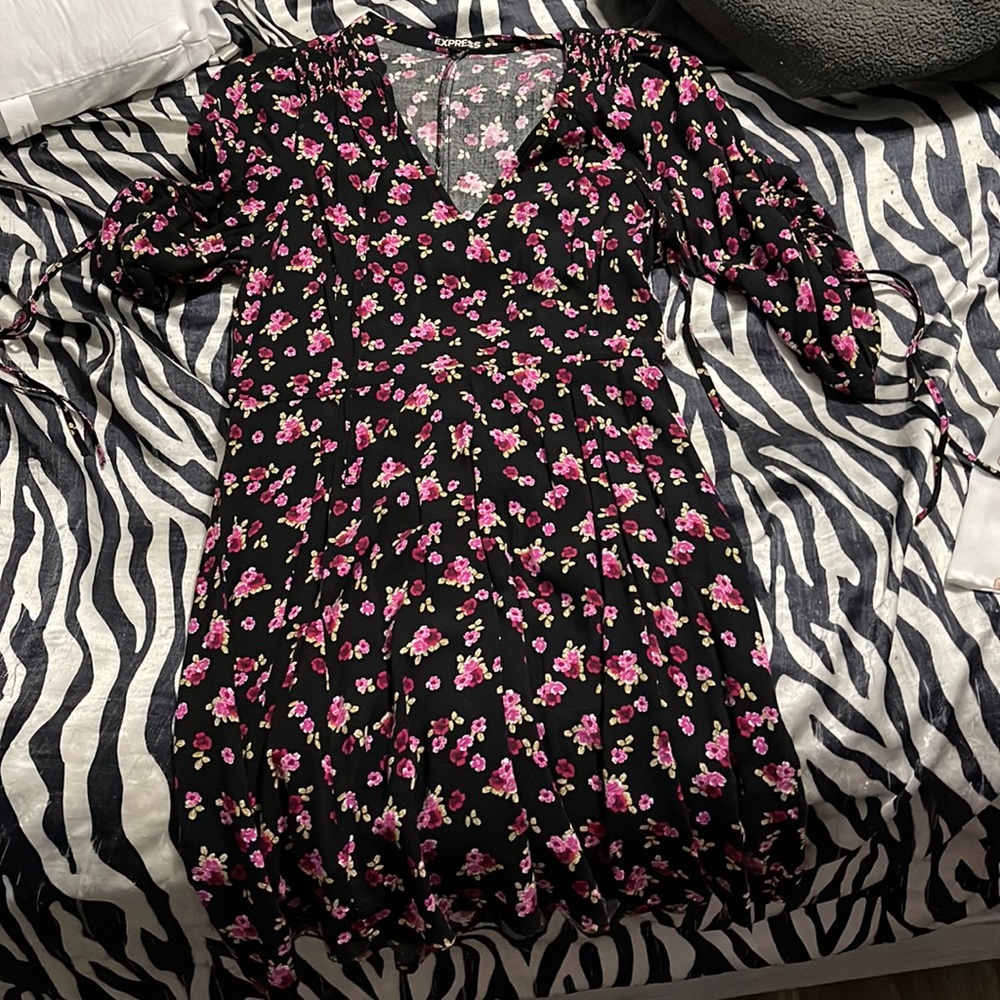 Express black and floral dress